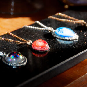 Collier petit cabochon effet pétri Oneiroi Créations